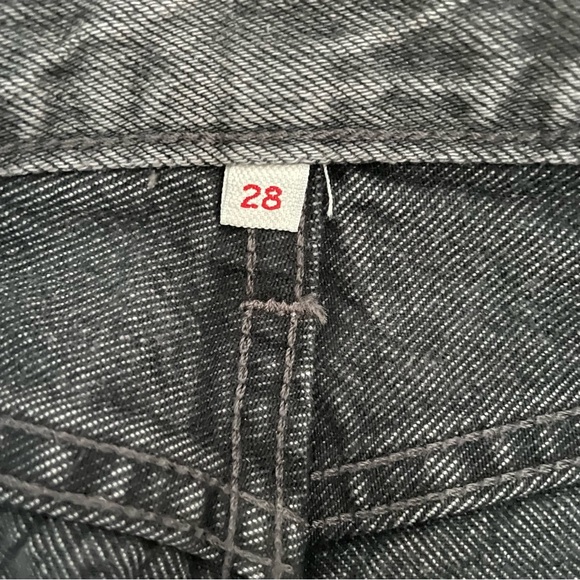Levi’s mini skirt size 28 - Picture 2 of 5